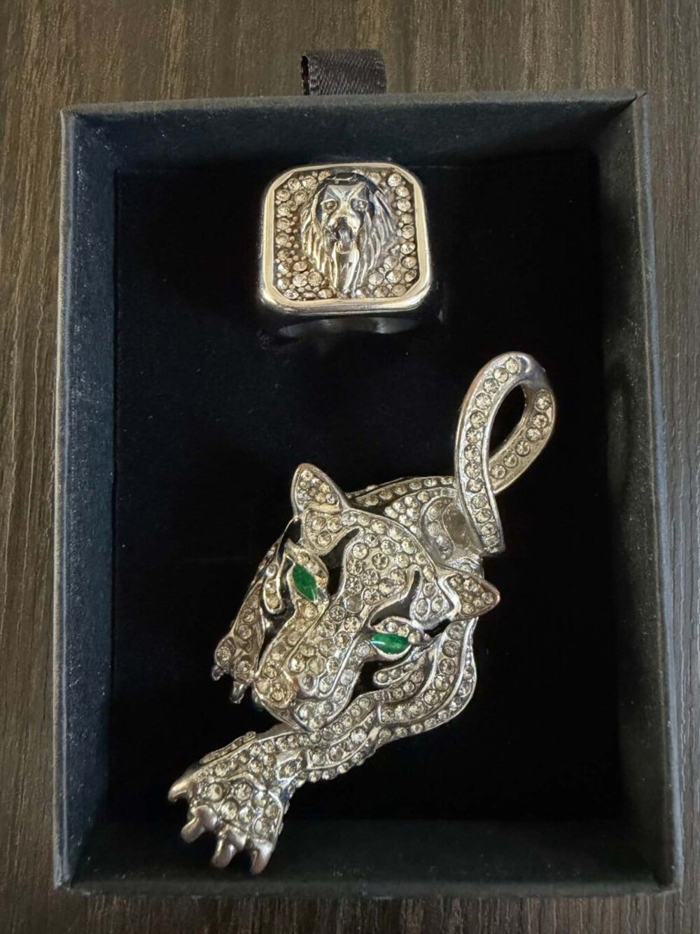 Zovie Iced Out Panther Pendant & Lion Head Ring Set - Silver / Rhinestone